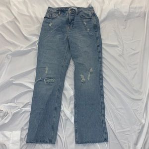 ZARA Ripped Boyfriend Jeans